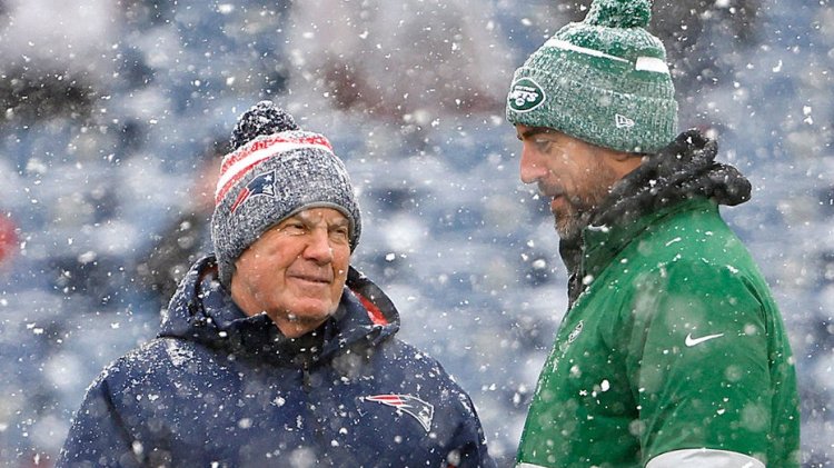 Aaron Rodgers sürpriz 'Pat McAfee Show' görünümüyle spora devam ediyor